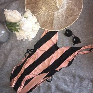 VINTAGE striped swimsuit